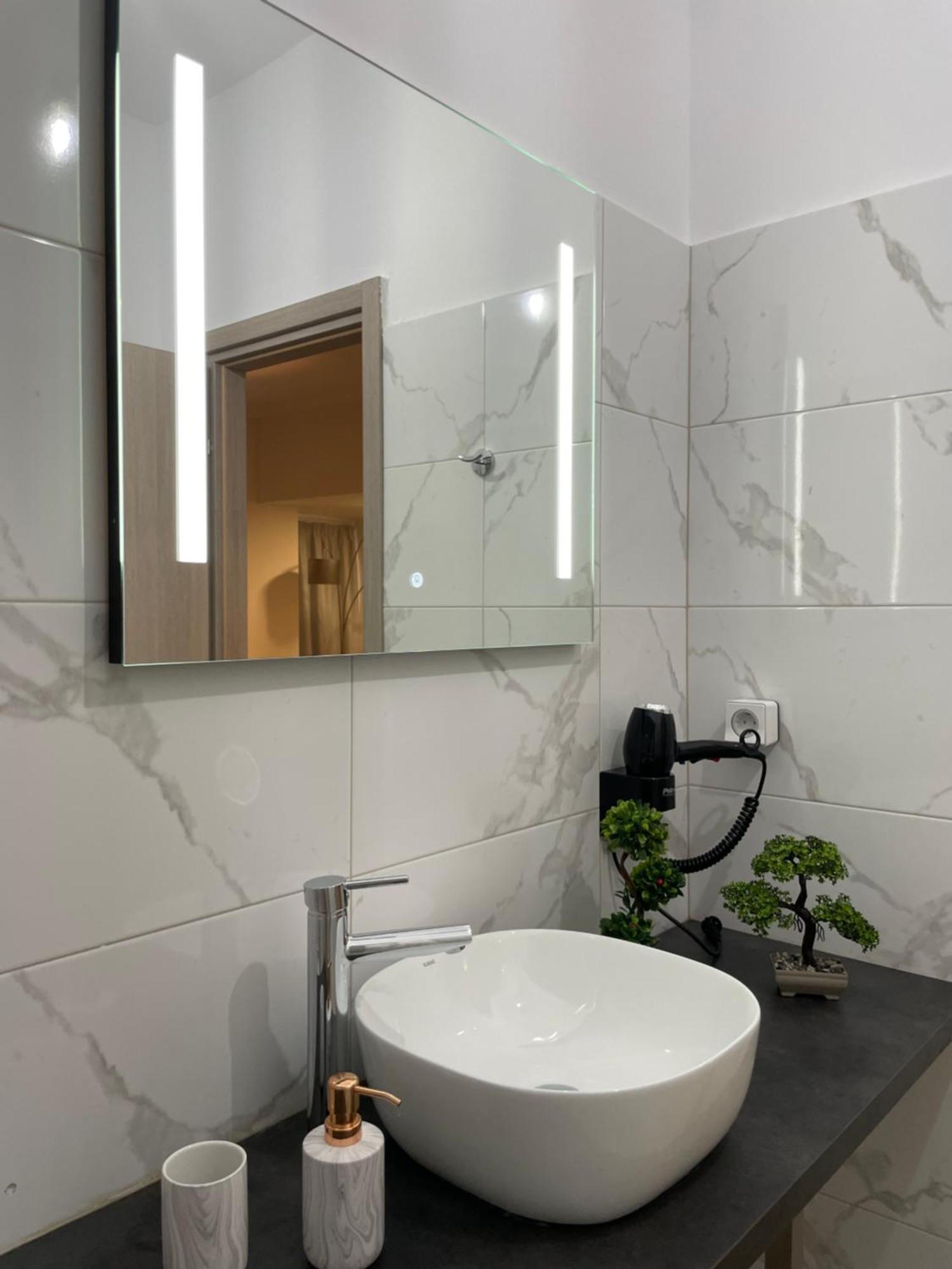 Compass Lofts Athens 아파트 외부 사진