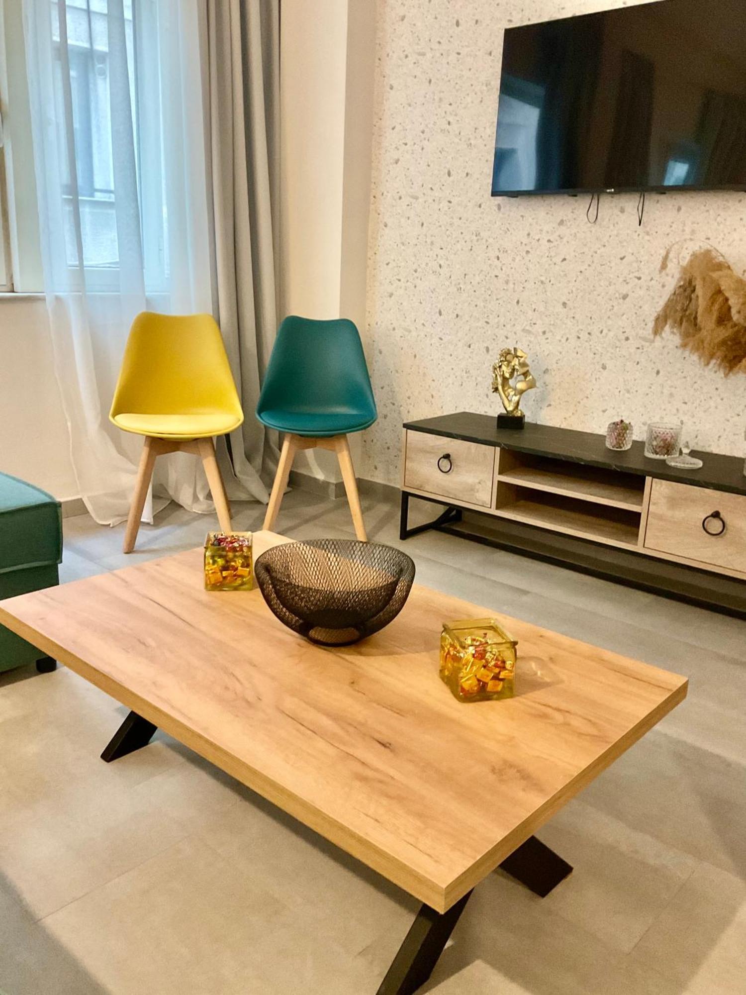 Compass Lofts Athens 아파트 외부 사진